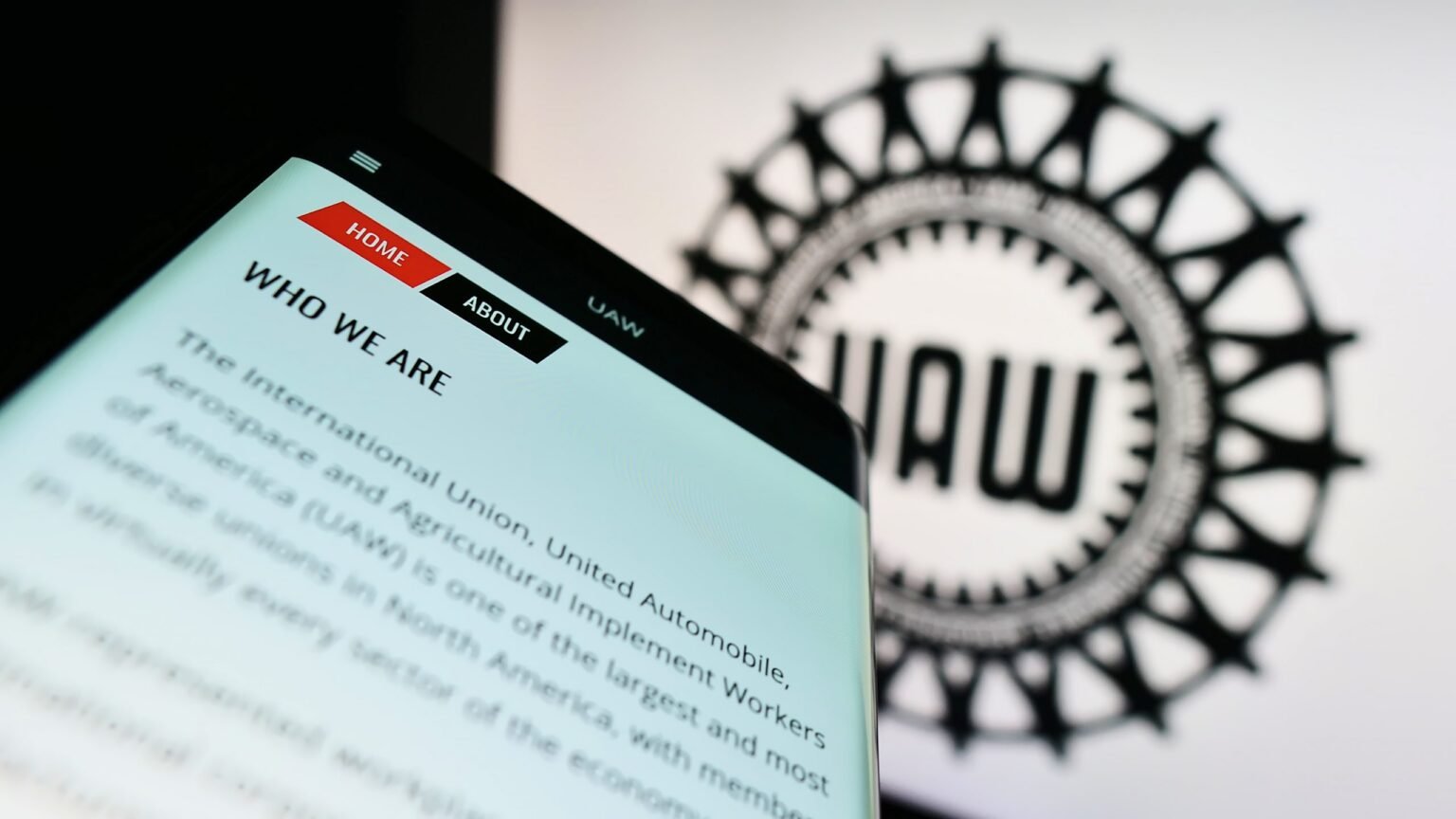 تأثير إضراب UAW على سوق العملات الأجنبية