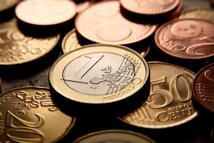 توقعات زوج يورو/دولار EUR/USD: استقرار اليورو بين مستويات فنية رئيسية توقعات زوج يورو/دولار EUR/USD: استقرار اليورو بين مستويات فنية رئيسية