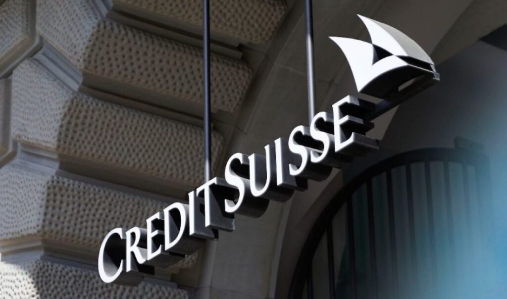 إعادة هيكلة مجلسي إدارة UBS Switzerland AG و Credit Suisse (Schweiz) AG