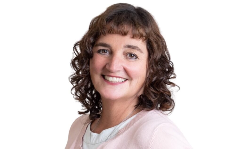 فيرجن موني تعين لوسيندا تشارلز جونز مديرة غير تنفيذية