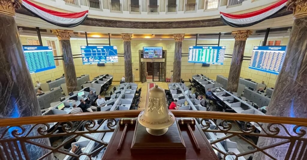انهيار مفاجئ لسوق الأسهم في مصر ...