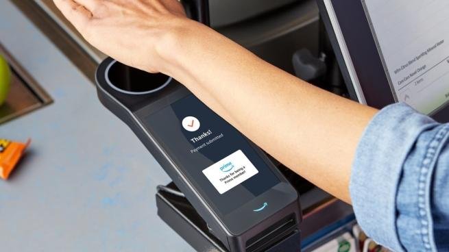«أمازون» تطلق أداة جديدة للمدفوعات عبر مسح «راحة اليد» «أمازون» تطلق أداة جديدة للمدفوعات عبر مسح «راحة اليد»
