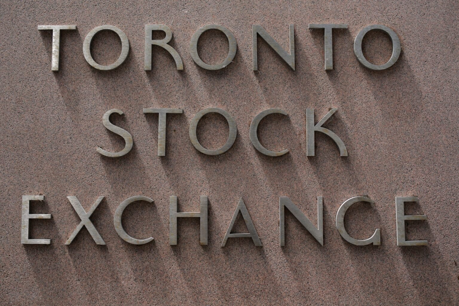 العقود الآجلة TSX تصل إلى تتبع دقيق ...