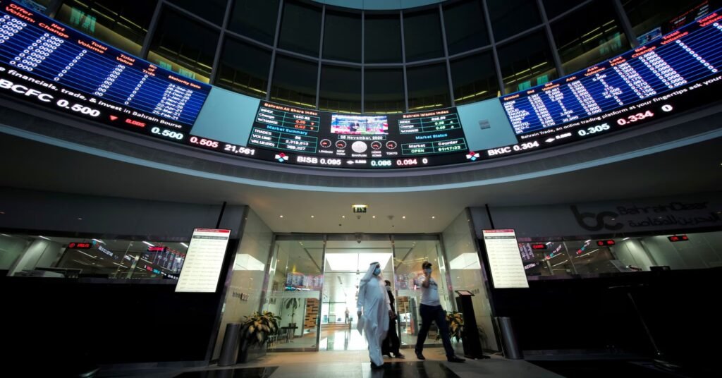 معظم الأسواق الخليجية تكسب قبل ... معظم الأسواق الخليجية تكسب قبل ...