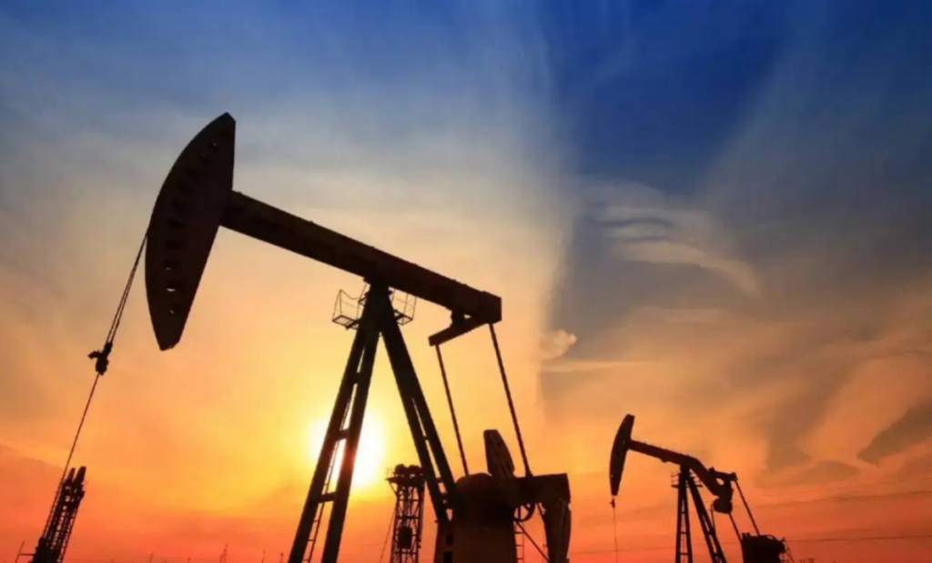 ارتفعت العقود الآجلة للنفط الأمريكي بشكل طفيف بعد AP ... ارتفعت العقود الآجلة للنفط الأمريكي بشكل طفيف بعد AP ...