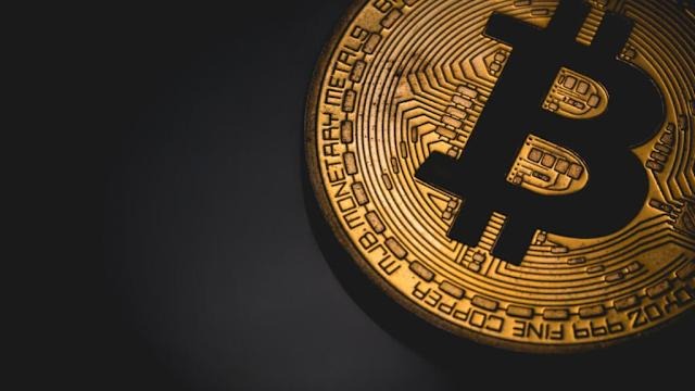 لماذا يفضل كيوساكي بيتكوين ov... لماذا يفضل كيوساكي بيتكوين ov...