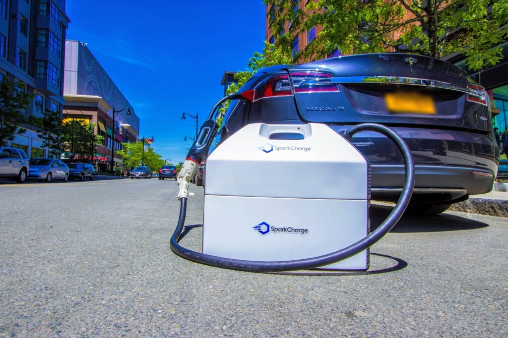 شركة «SparkCharge» الأمريكية تطلق خدمة شحن متنقل للسيارات الكهربائية بعد جولة تمويلية بقيمة 30.5 مليون دولار