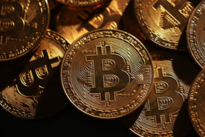 ارتفعت عملة البيتكوين لتسجل 123,000 دولار في ...