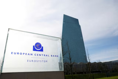 العملات المستقرة للدولار تهدد أوروبا ...