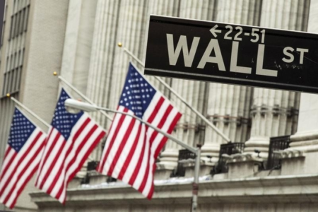 تراجع العقود الآجلة للأسهم الأمريكية مع خفض سعر الفائدة ...