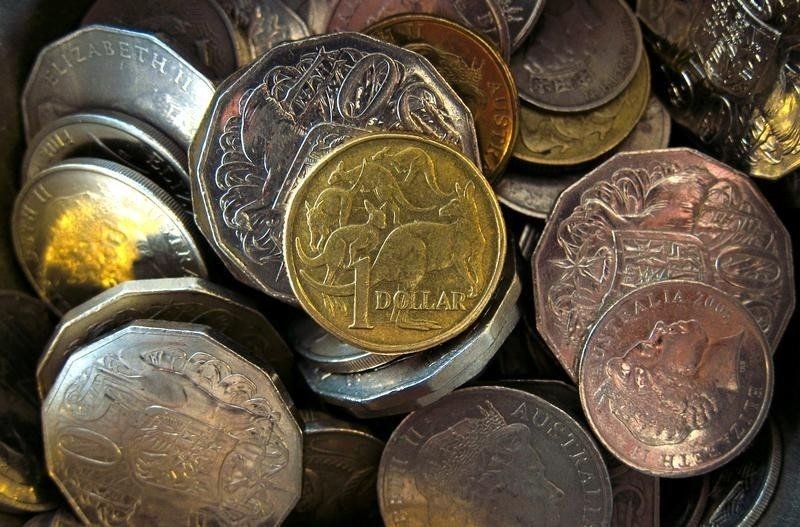 بنك يو بي إس يرفع توقعاته لزوج العملات الدولار الأسترالي مقابل الدولار الأمريكي إلى 0.72... بنك يو بي إس يرفع توقعاته لزوج العملات الدولار الأسترالي مقابل الدولار الأمريكي إلى 0.72...