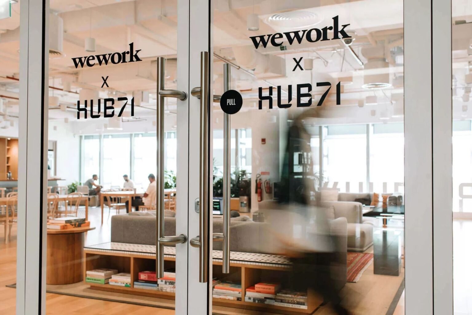 منظومة «Hub71» تحتضن 300 شركة ناشئة جمعت تمويلات ب 9 مليارات درهم منظومة «Hub71» تحتضن 300 شركة ناشئة جمعت تمويلات ب 9 مليارات درهم