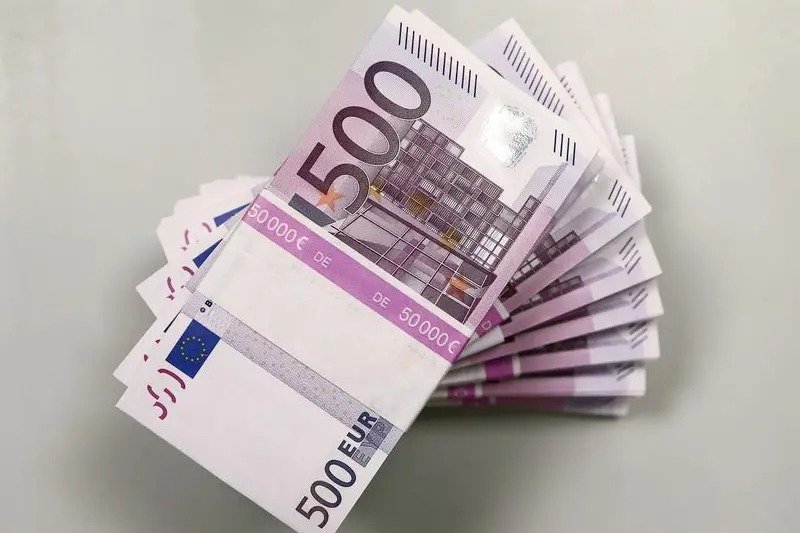 عائد ألمانيا لعشر سنوات يصل إلى ... عائد ألمانيا لعشر سنوات يصل إلى ...