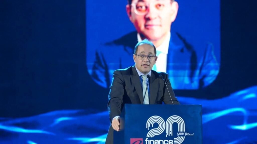 «وزير المالية المصري»: «إي. فاينانس» قصة نجاح مصرية ملهمة ومؤثرة في تحسين الخدمات للناس والاقتصاد «وزير المالية المصري»: «إي. فاينانس» قصة نجاح مصرية ملهمة ومؤثرة في تحسين الخدمات للناس والاقتصاد