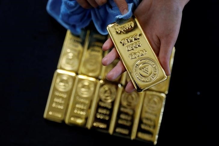 الذهب يصل إلى أعلى مستوى قياسي يقترب من 4700 دولار في السوق... الذهب يصل إلى أعلى مستوى قياسي يقترب من 4700 دولار في السوق...