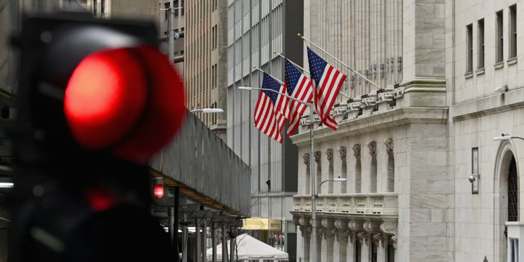 وول ستريت ينتهي به الأمر بنسبة 1٪، يمحو كل ...