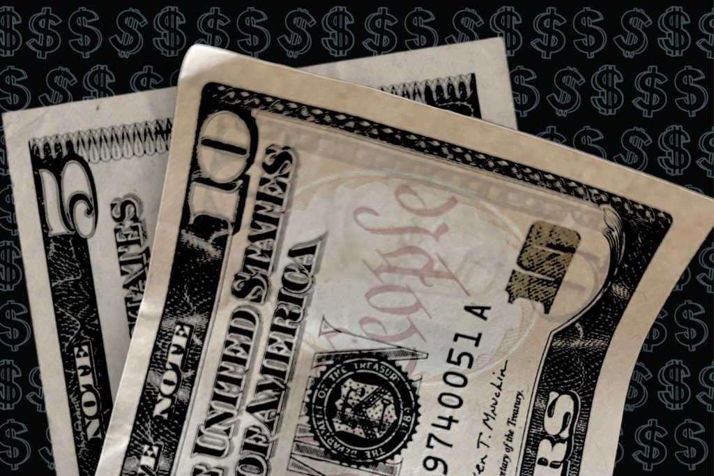 دولار يذهب لأفضل شهر منذ ج...