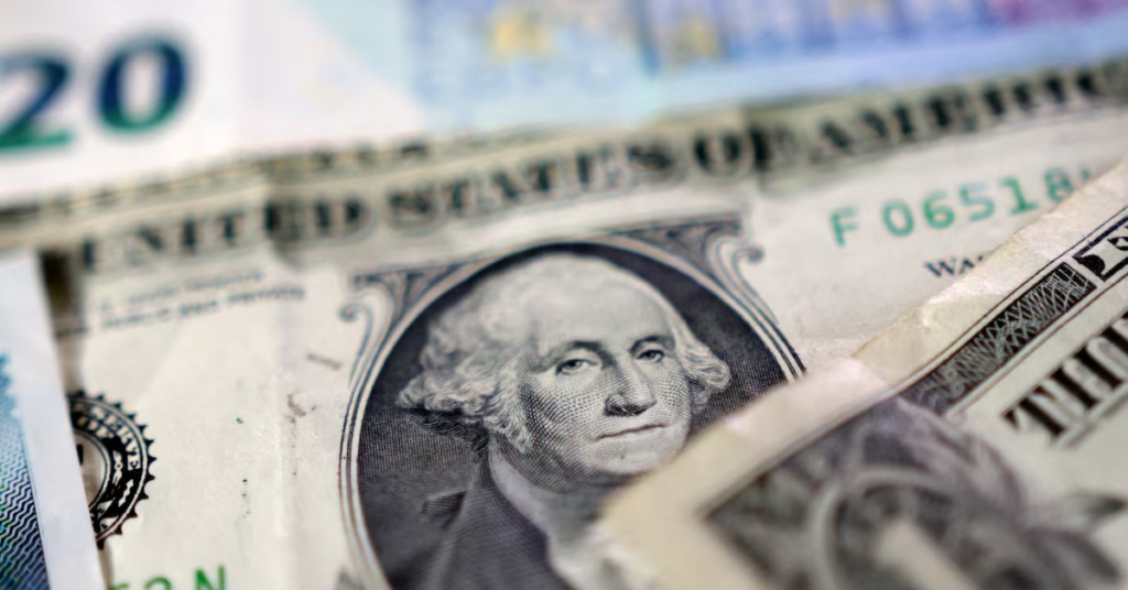 المستثمرون لا يرون أي تراجع في السندات المار...